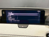 【マツダコネクト】ラジオ・テレビ/Bluetoothオーディオ、その他アプリケーションなどの機能で楽しむことができます。