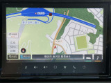 全方位モニター付9インチナビ。ナビ機能はもちろんスズキコネクトとの連携でドライブの安心感を高めます。スマートフォンとの連携も可能・Apple CarPlay・Android Auto