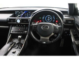 レクサス車に精通したスタッフがそろっておりますので、お客様の愛車を安心してお任せ下さい!