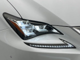 【角型LEDヘッドライト】スタイリッシュな見た目の角型LEDヘッドライトを装備♪スタイルだけでなく、夜間の走行も視界良好で安心してお乗りいただけます。