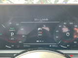 視認性の高いメーターで運転情報を的確に把握できます!