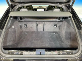 ●トランクルーム:趣味が広がる収容スペース!これだけの広さがあればお買い物やレジャーなどにも最適です!使用感も少なくきれいな状態を維持しております。