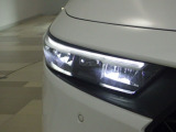 【LEDヘッドライト】LEDヘッドライトは消費電力が少ないので寿命が長いですよ!明るさも十分で、夜間走行の負担を和らげてくれます!