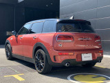 長期にわたる保証を実現。2年間のMINI NEXT保証と延長保証(別途費用)を合わせて最大4年間の保証。万一の故障に長期に備えることができ、ご安心してお乗り頂けます。(NEXT1年は1年距離無制限)
