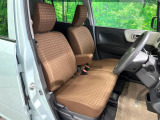 運転席シート廻りは使用感も少なく、良好な状態となっています。丁寧に使われていたことがよくわかりますね。