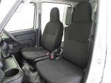清潔で広々した座席です。ぜひ、現車を見て体感してみてください。