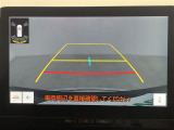 【バックモニター】後ろのカメラの映像がモニターに映し出されるので、後方の見えない死角や、障害物との距離感などもしっかり安全確認することができます!
