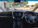 見通しのよいすっきりとした視界で、誰でも運転しやすいです。運転のしやすさは疲れにくさにも繋がりますよ♪