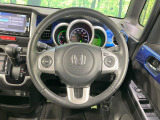 【純正革巻きステアリング】上質な革を使用することで、手にしっかり馴染みとても運転しやすいハンドルです♪