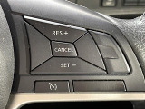 【クルーズコントロール】高速道路や自動車専用道路を走行中にドライバーが設定した速度で、アクセルペダルを踏まなくても、一定の車速で走行してくれます!