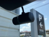 ドライブレコーダー付きで前方だけでなく車室内を録画しているので、万一のとき記録に残せて安心です。