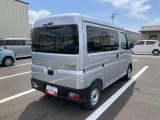 ご納車前には、法定12ヶ月点検相当の点検を実施いたします。プロの整備スタッフが点検をするので、安心して中古車にお乗りいただけます。