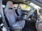 ドライバーによって運転しやすいポジションは異なり、あの車はどうなのか不安なこともありますよね。気になるお車は店頭で乗り込んでご確認いただけます♪