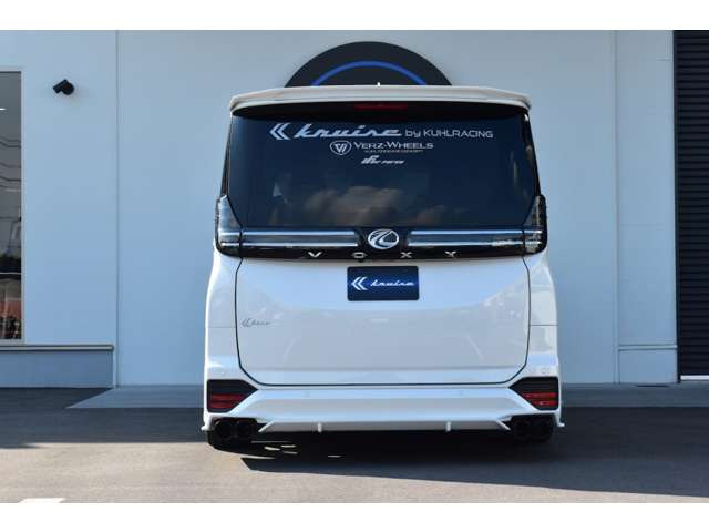 自動車洋さま価格 ボウル2 トヨタ ヴォクシー 2.0 S-Z の中古車詳細 (3,000km, ホワイト