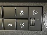【コーナーセンサー】大きなお車を運転するのが不安な方でも、ブザーと光でお知らせ致します♪もちろん頼りきりはNGです!