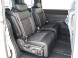 弊社でお車をご購入頂いたお客様は、一部車種を除いて【オイル交換永久無料】となっております。※詳細はスタッフまでお問合せ下さい。