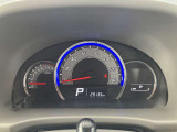 ハンドル左側のスイッチでオーディオの操作が可能なので、運転中でも楽に調整できます(^^♪