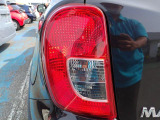 当社理想の中古車は値段の割に良質な物件です。金額が安くて当然な修復歴有の車や走行の多い車・金額は安いけれど諸費用が当社の数倍以上するお店が存在しますが当社は支払い総額で良質な物件を追求します。