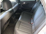 Audi正規ディーラーが高品質をお約束。高度な訓練・教育を受けたAudi専任メカニックが、100項目にもおよぶ精密な点検を実施。すべてクリアしたAudi車だけ、あなたのお手元に届けられるのです
