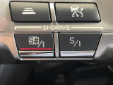 【SI-DRIVE】エンジンをコンピュータで制御するシステムです。燃費重視の走りからロングドライブやワイディングなど気分やシーンに合わせて走行機能を使い分けることができます!