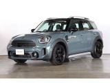 MINI NEXT勝どきでは常時約10台を屋内展示場にて展示中。天候に左右されることなくゆっくりとご覧頂けます。その他ストックヤードにも在庫がございます。ご来店の際は在庫確認の上ご来店下さいませ。