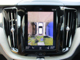 360°モニターで駐車も楽々です。