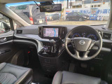 運転席まわりは高級感がありますよ。