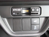 ETC2.0搭載!!従来のETCの高速利用料金の収受だけではなく、渋滞回避や安全運転支援といったドライバーに有益な情報を提供するサービスです。