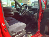 運転席足元