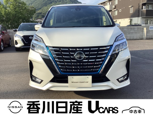 セレナ 1.2 e-POWER ハイウェイスター V 
