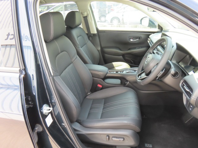 ホンダ ZR-V 2.0 e:HEV Z の中古車詳細 (19,000km, ミッドナイトブルー