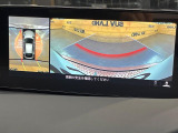 【360°ビューモニター】専用のカメラにより、上から見下ろしたような視点で360度クルマの周囲を確認することができます☆死角部分も確認しやすく、狭い場所での切り返しや駐車もスムーズに行えます。