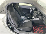 【2人乗り】ゆったりとした座り心地と、車内を広々と使える快適性に長けているので、快適な時間をお過ごしいただけます!