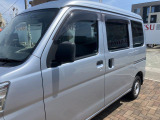 静岡ダイハツの中古車は、展示前に徹底した洗車や室内清掃を実施しております。