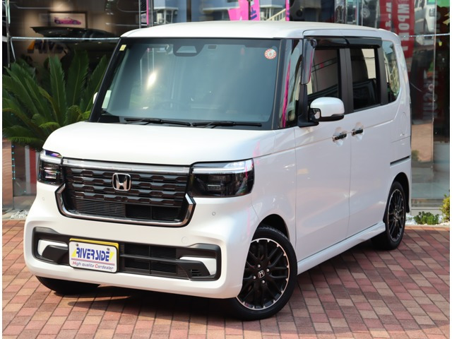 ホンダ N-BOXカスタム コーディネートスタイル モノトーン