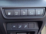 運転席回りのスイッチで安全装備のON/OFFも簡単に!