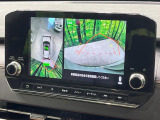 【マルチアラウンドモニター】専用のカメラにより、上から見下ろしたような視点で360度クルマの周囲を確認することができます☆死角部分も確認しやすく、狭い場所での切り返しや駐車もスムーズに行えます。
