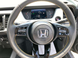 握りやすいハンドルで運転しやすいです!