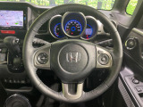 【純正革巻きステアリング】上質な革を使用することで、手にしっかり馴染みとても運転しやすいハンドルです♪