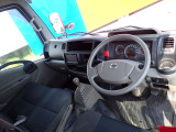 周りが見やすく運転しやすいお車です♪