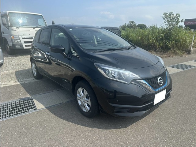 ノート  1.2 e-POWER B FOUR 4WD