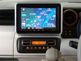 Panasonicナビゲーション(CN‐RZ843)を装備しており、CD、DVD、Bluetooth、フルセグ視聴可能です。
