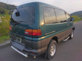 2800cc!軽油!ディーゼル!ターボ!4WD!バンパーガード!3列シート8人乗り!