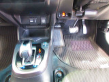 車内もクリーニング済みです。