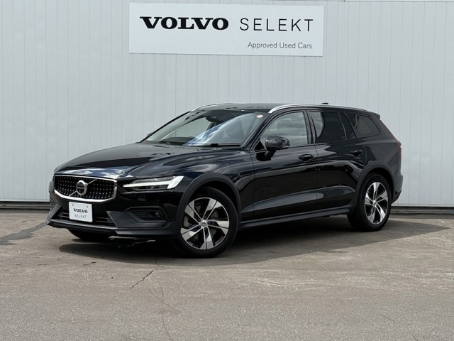 V60クロスカントリープラス B5 AWD 4WD