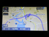 純正ナビで、慣れない道も旅先も安心。