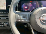 ハンドル周りには車両状態の確認やナビ操作が可能なステアリングスイッチを完備♪ハンドルの高さ調節も可能です!