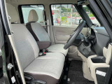 ♪ 運転席は約90°に開くドアで乗り降りも楽々です。 ♪