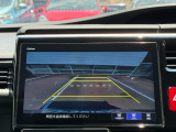 駐車時に便利なバックカメラを装備しています。