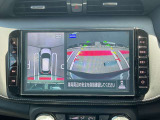 アラウンドビューモニター装備!空から見ているような映像によって不慣れな場所での車庫入れや縦列駐車等はもちろん狭い道でのすれ違いも安心していただけます♪